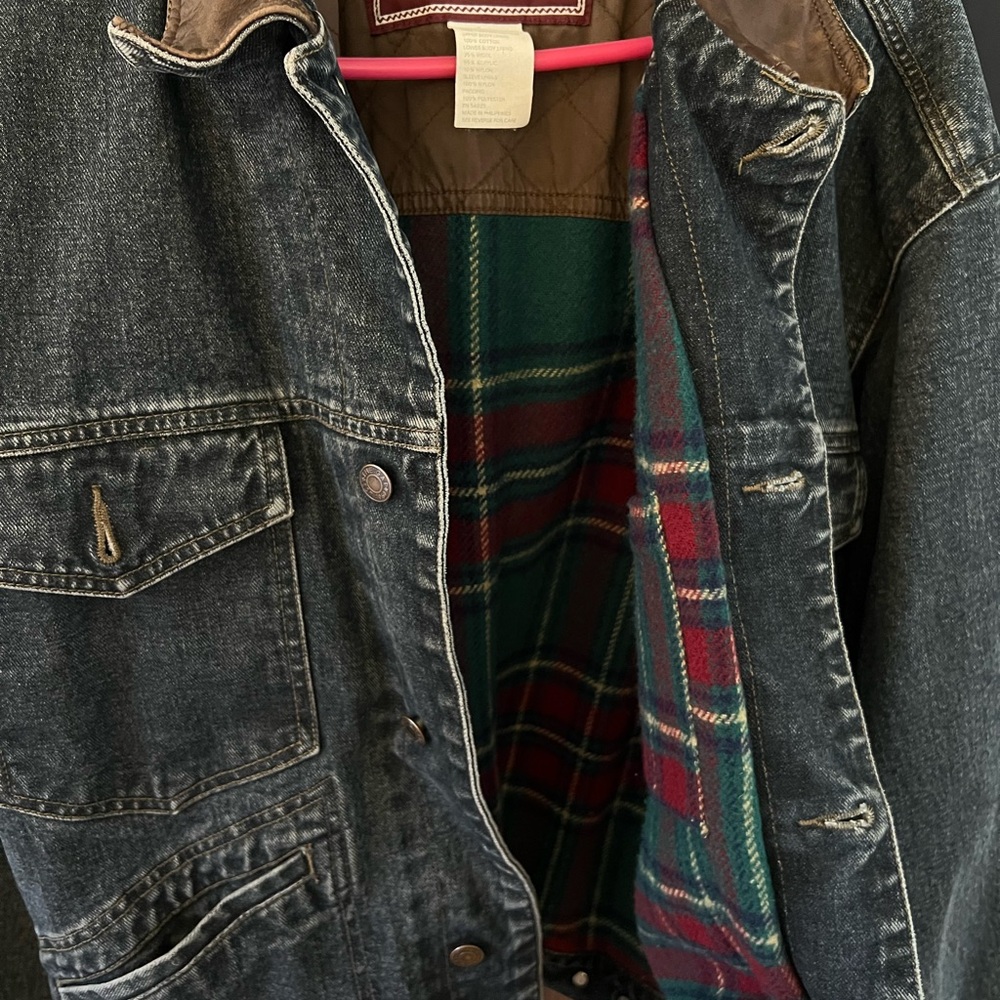 Vintage GAP Denim Jacket - Barn Jacket - Flannel Lining - Leather Collar - Picture 4 of 6